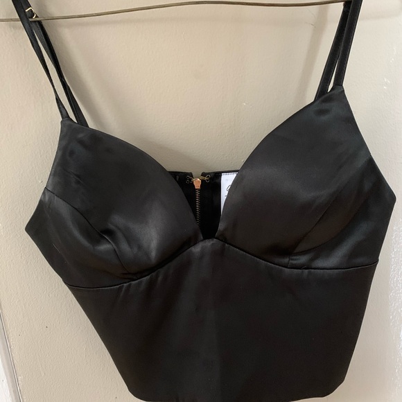 Top - Picture 3 of 4